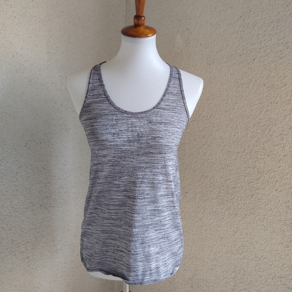 Lululemon Razorback Tank - Picture 1 of 7